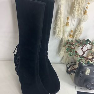 Black vintage Emanuel Ungaro boots! Size 9 :)